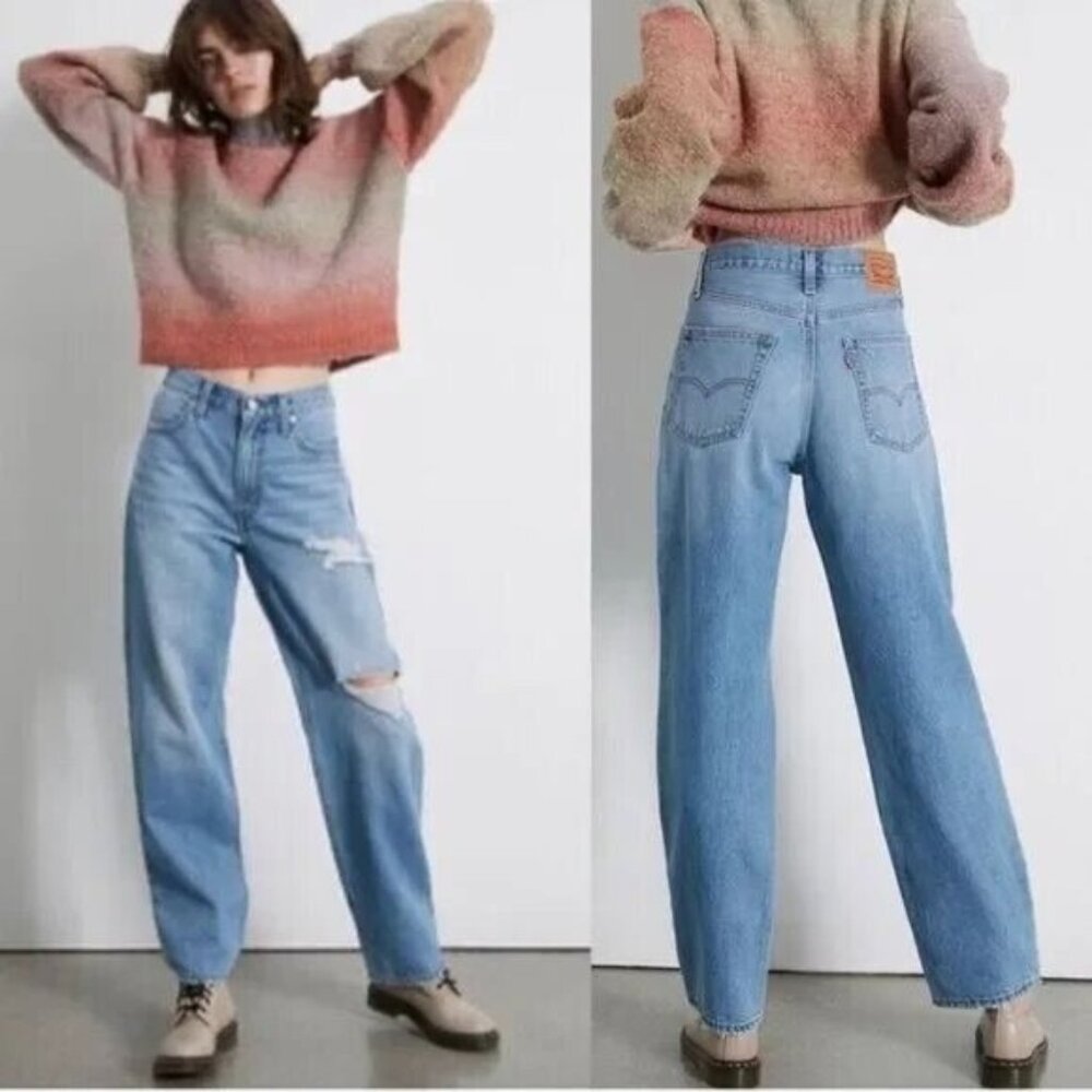 Levi’s Silver Tab Women’s High Rise Baggy Distressed Light Blue Jeans size 27